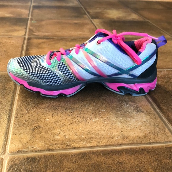 Barely worn - Picture 3 of 5